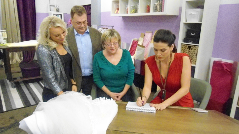 Два платья для невесты