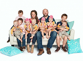 Шесть младенцев в доме